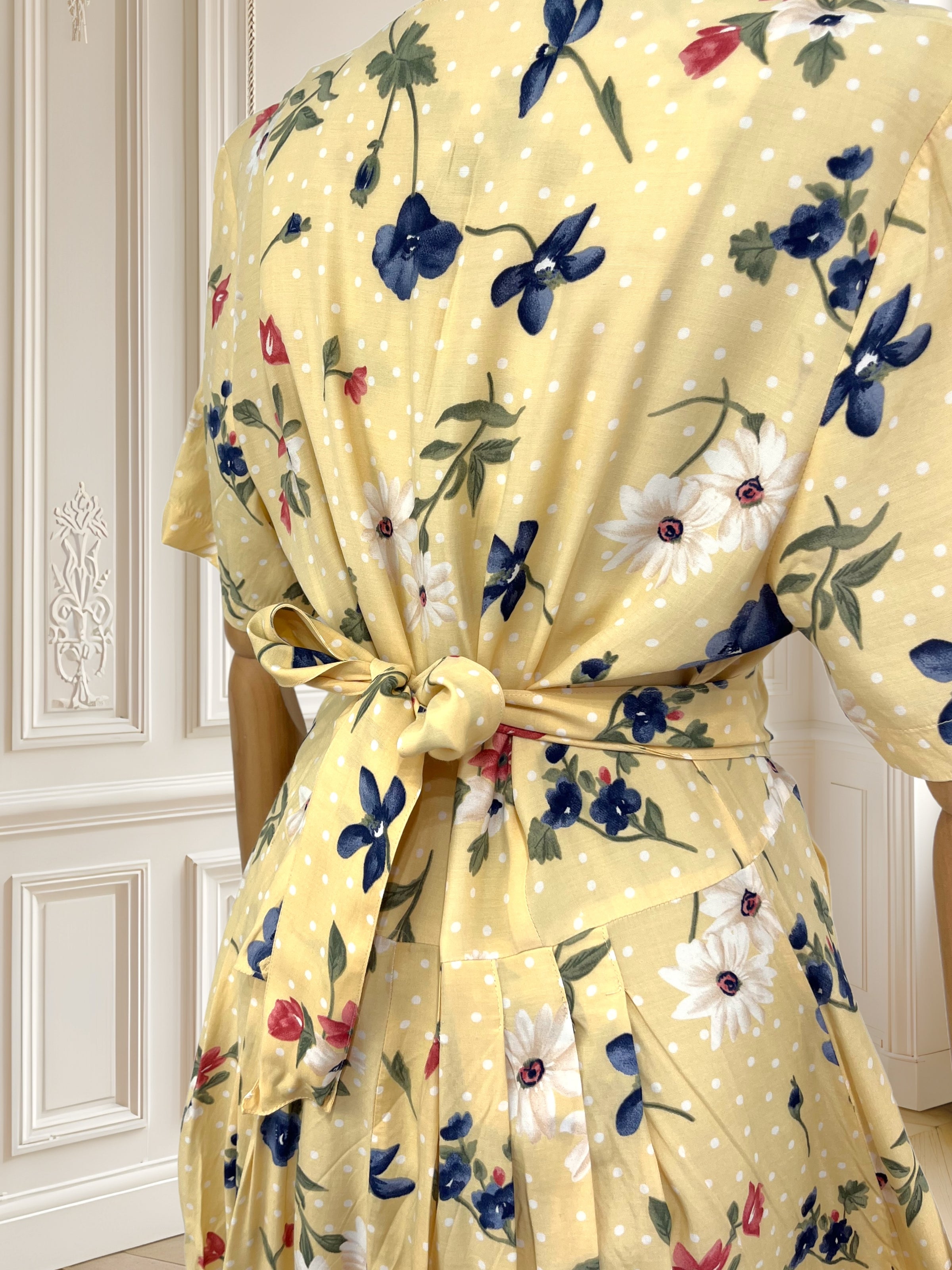 Rochie vaporoasă din vâscoză potrivită pentru M/L