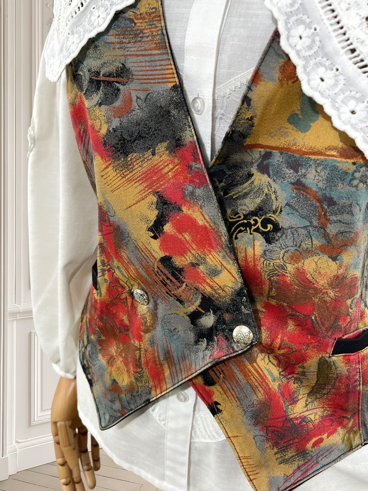 Vestă vintage cu print abstract mărimea L
