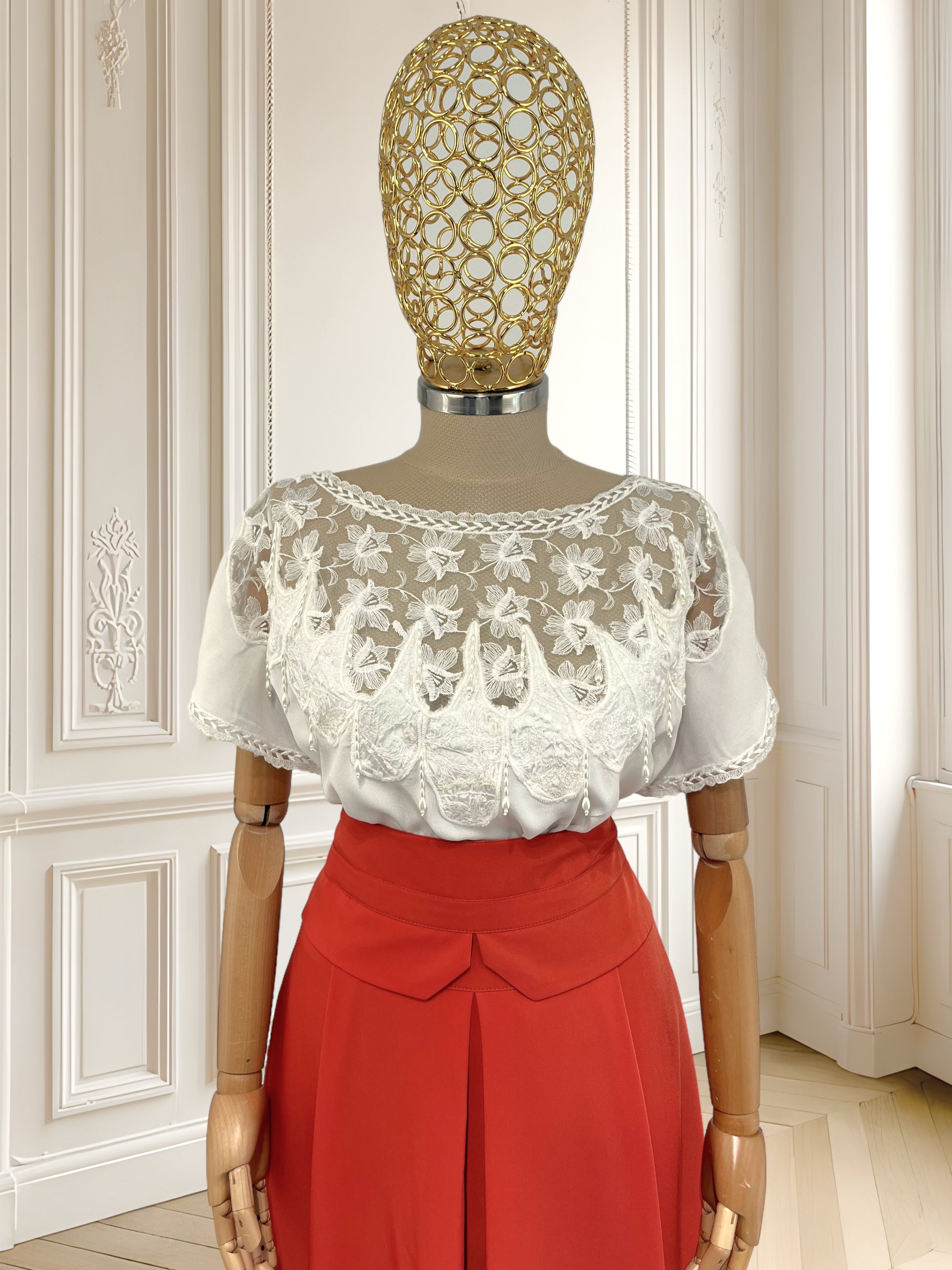 Tricou vintage cu dantelă și mărgele mărimea L