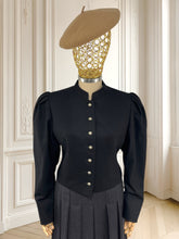 Încarcă imaginea în vizualizatorul Galerie, Sacou vintage din lână pură potrivit pentru S/M
