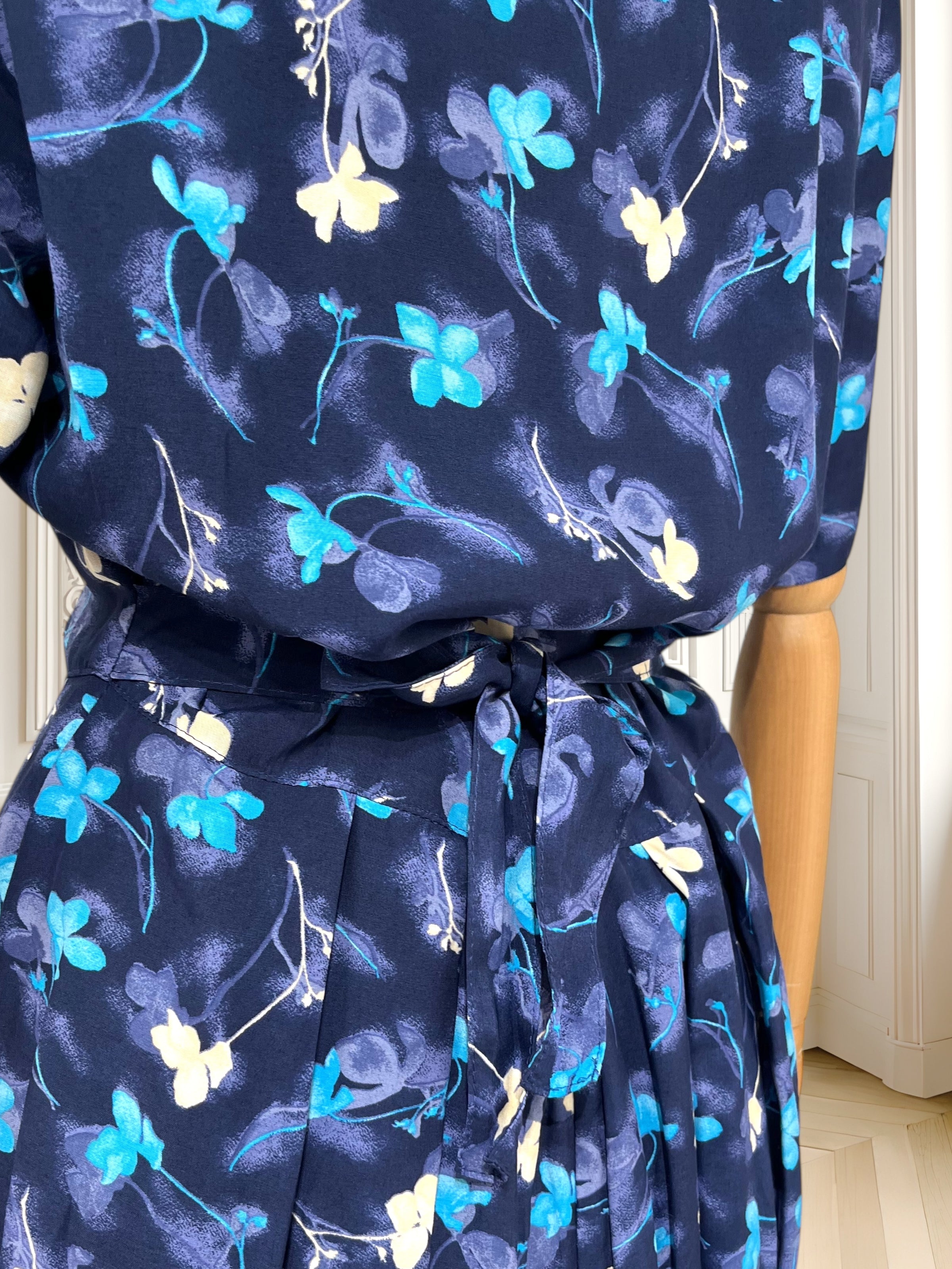 Rochie vintage din vâscoză mărimea M