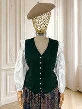 Încarcă imaginea în vizualizatorul Galerie, Vestă vintage din lână cu nasturi metalici mărimea L
