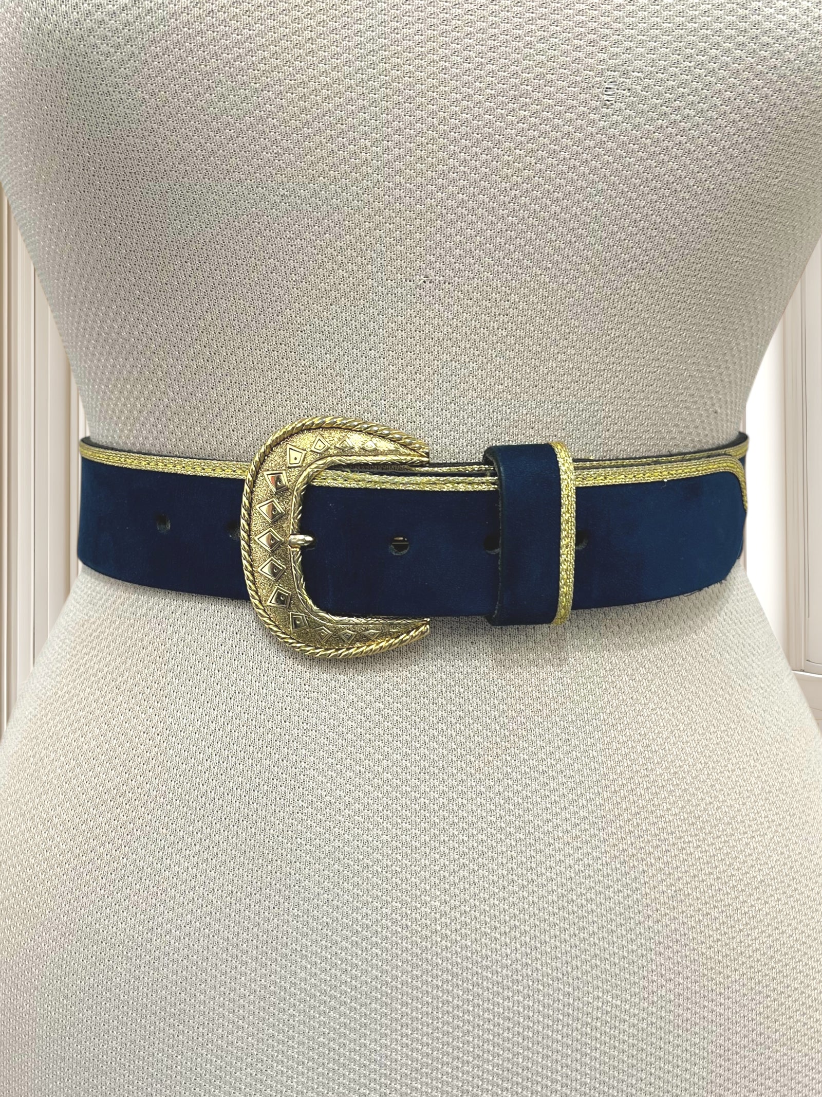 Curea vintage din piele