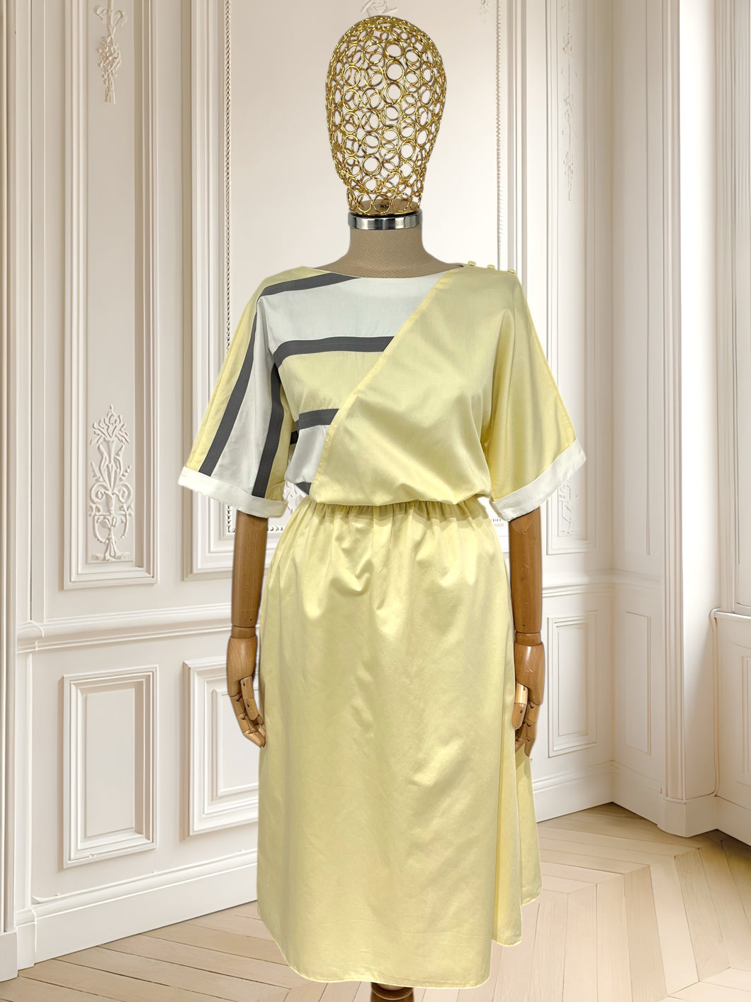 Rochie vintage cu croi fluture mărimea M
