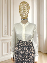 Încarcă imaginea în vizualizatorul Galerie, Cămașă vintage cu dantelă mărimea XL
