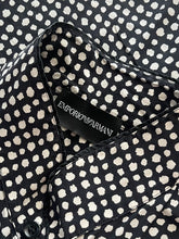 Încarcă imaginea în vizualizatorul Galerie, Cămașă Emporio Armani din mătase mărimea M
