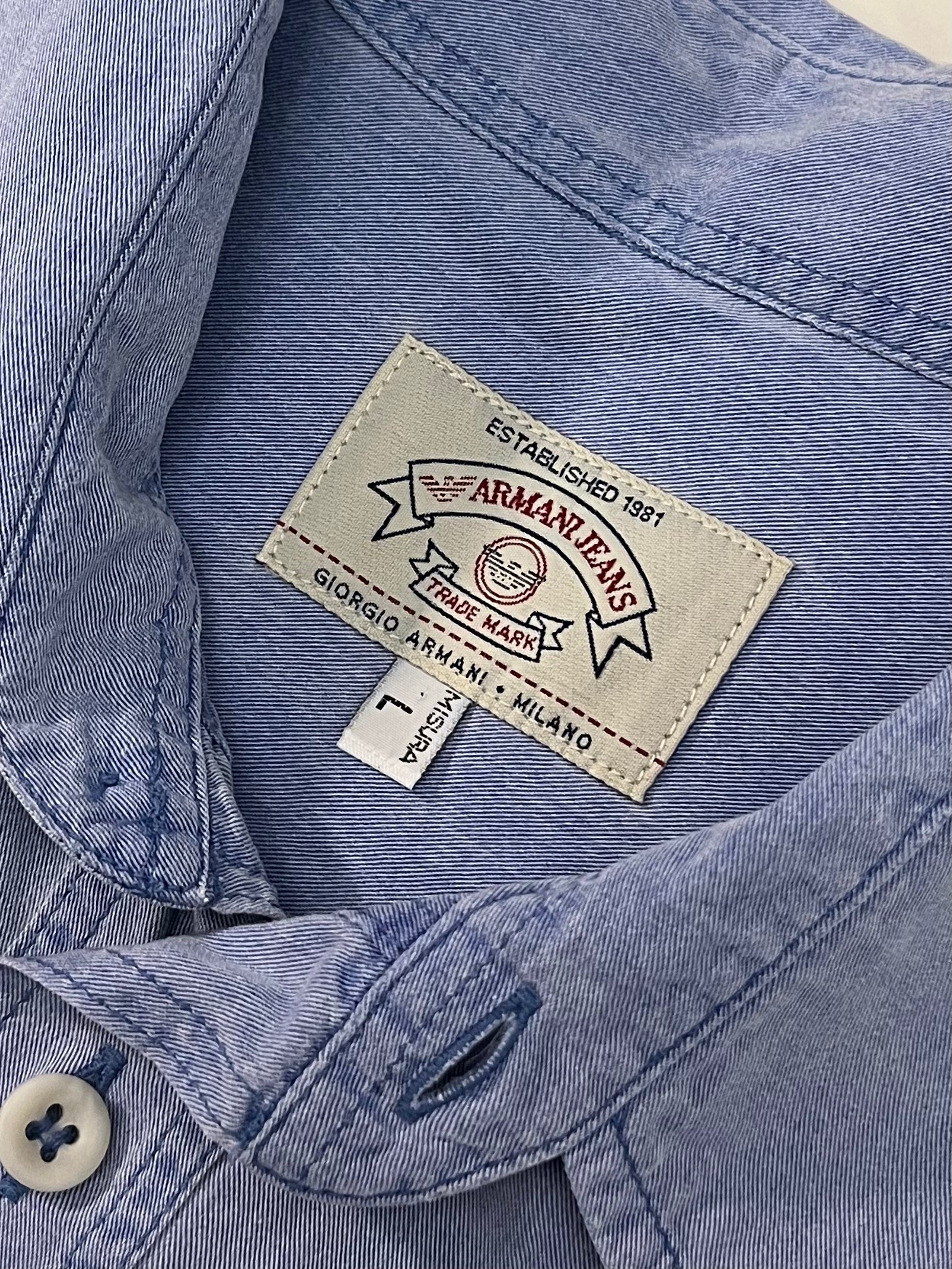 Cămașă masculină Armani potrivită pentru L/XL