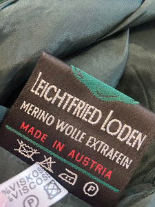Fustă vintage din lână extrafină de merino mărimea M