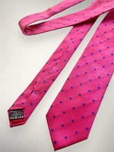 Încarcă imaginea în vizualizatorul Galerie, Cravată roz din mătase naturală
