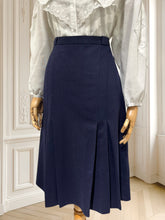 Încarcă imaginea în vizualizatorul Galerie, Fustă bleumarin din lână pură mărimea L
