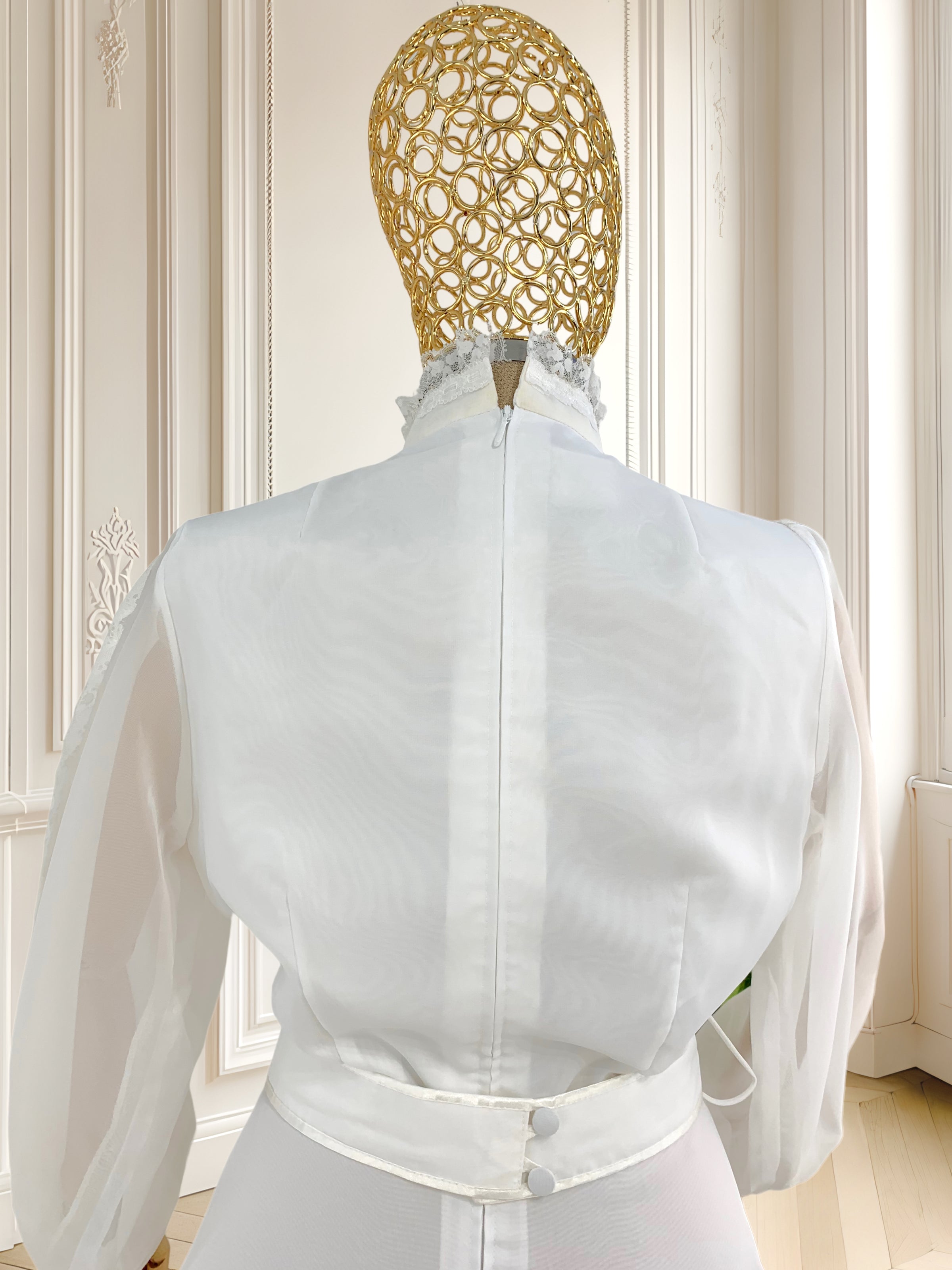 Rochie vintage albă cu dantelă mărimea M