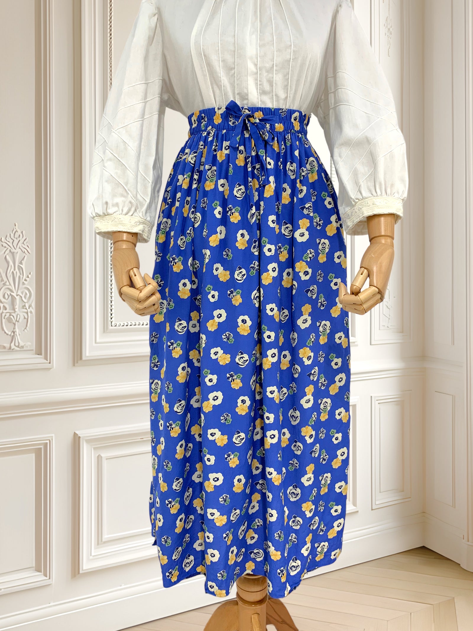 Fustă vintage din vâscoză potrivită pentru S/M