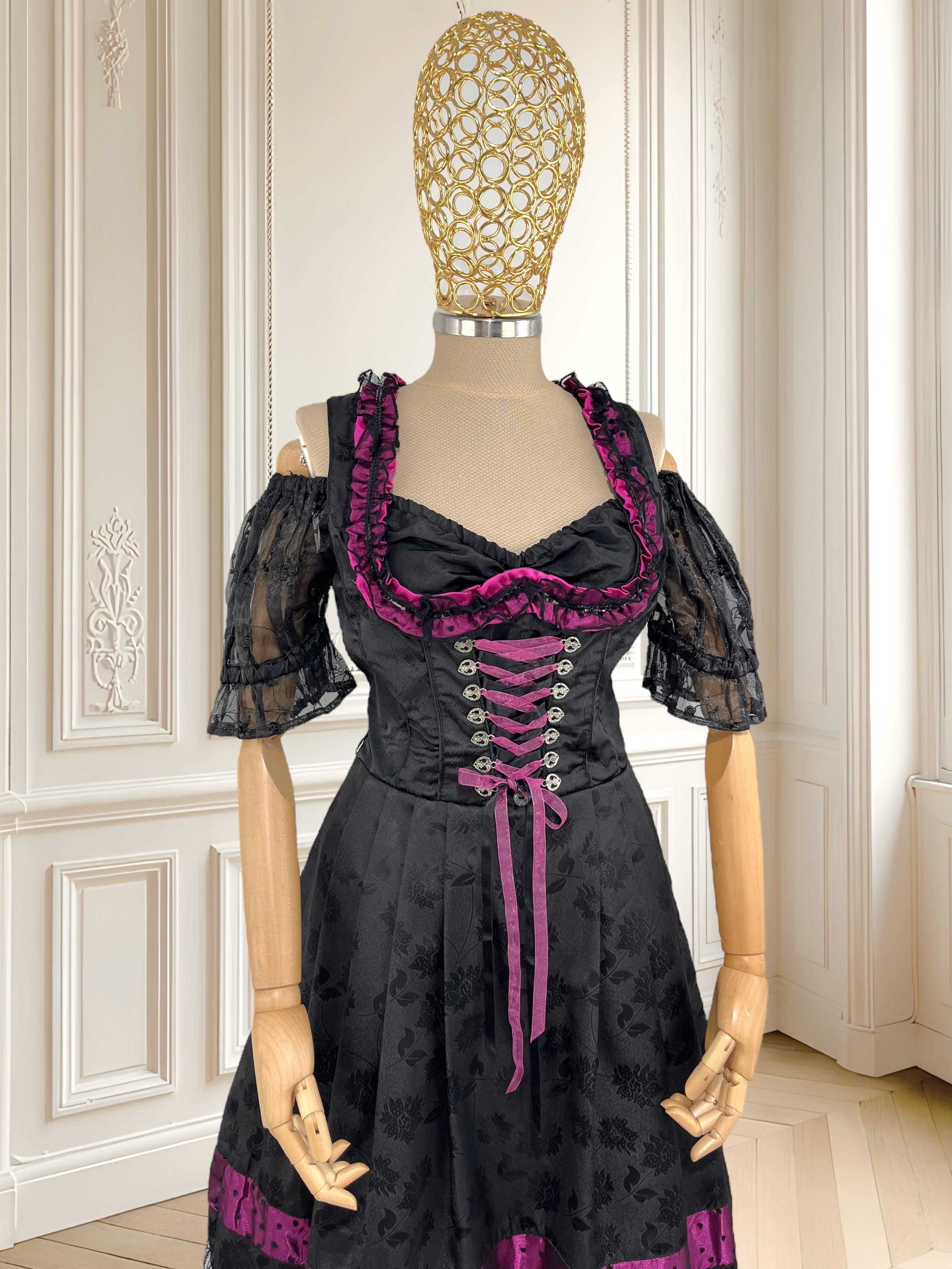 Rochie bavareză cu top negru mărimea M