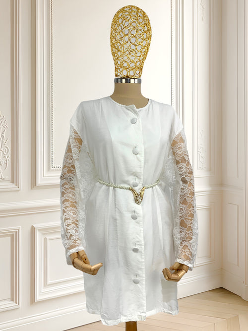 Cămașă albă cu mâneci de dantelă mărimea XL