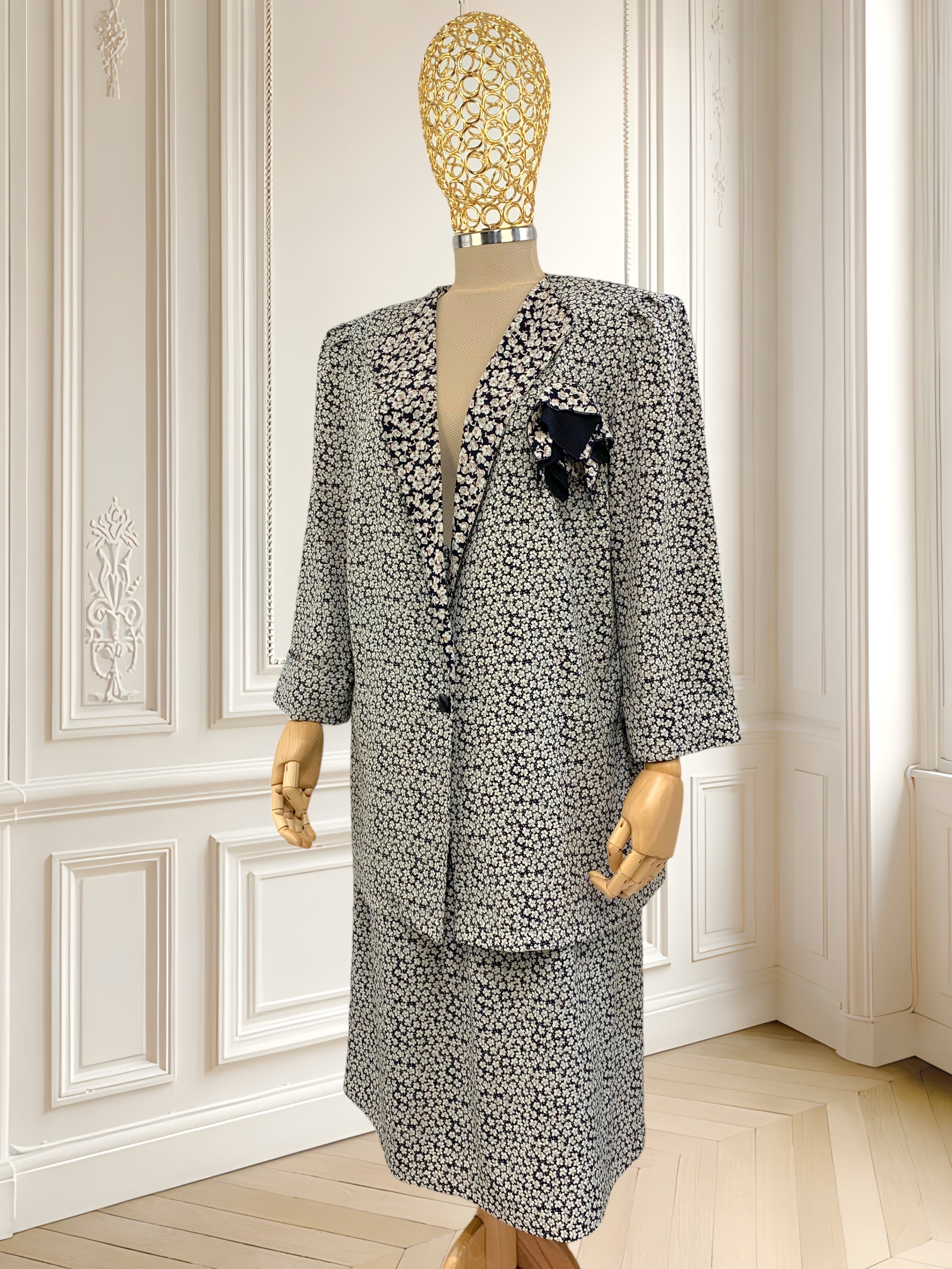 Compleu vintage cu print floral mărimea L