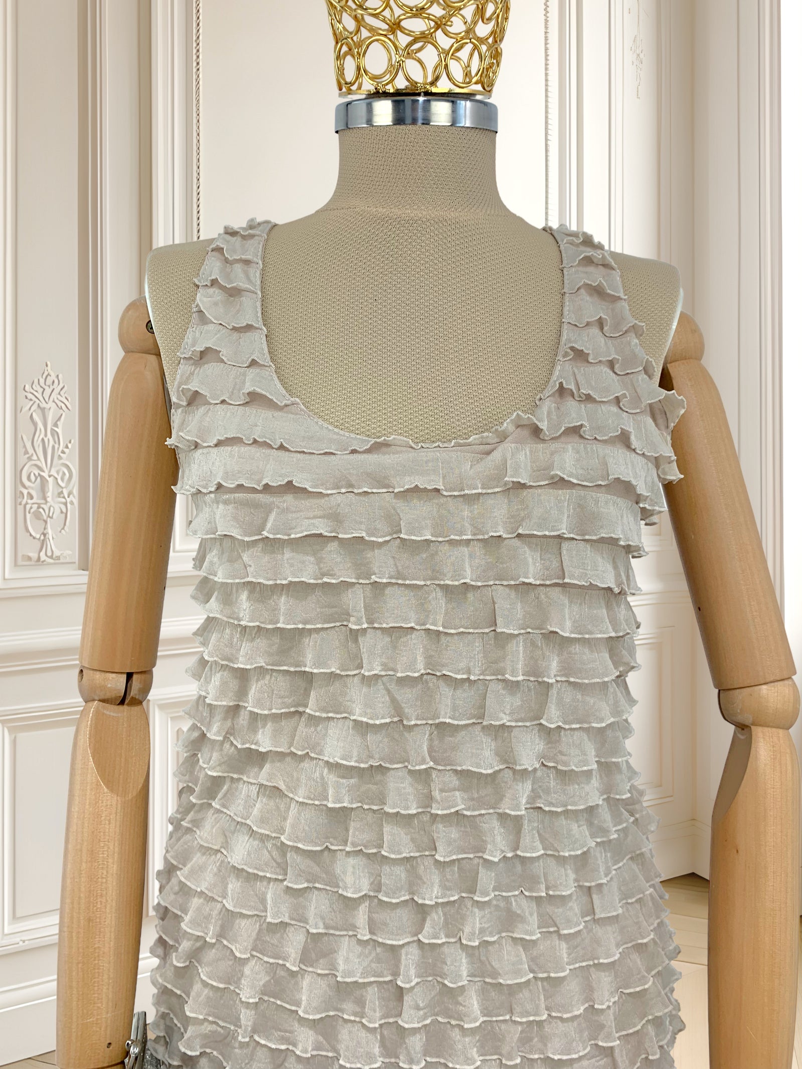 Rochie crem cu volane mărimea S