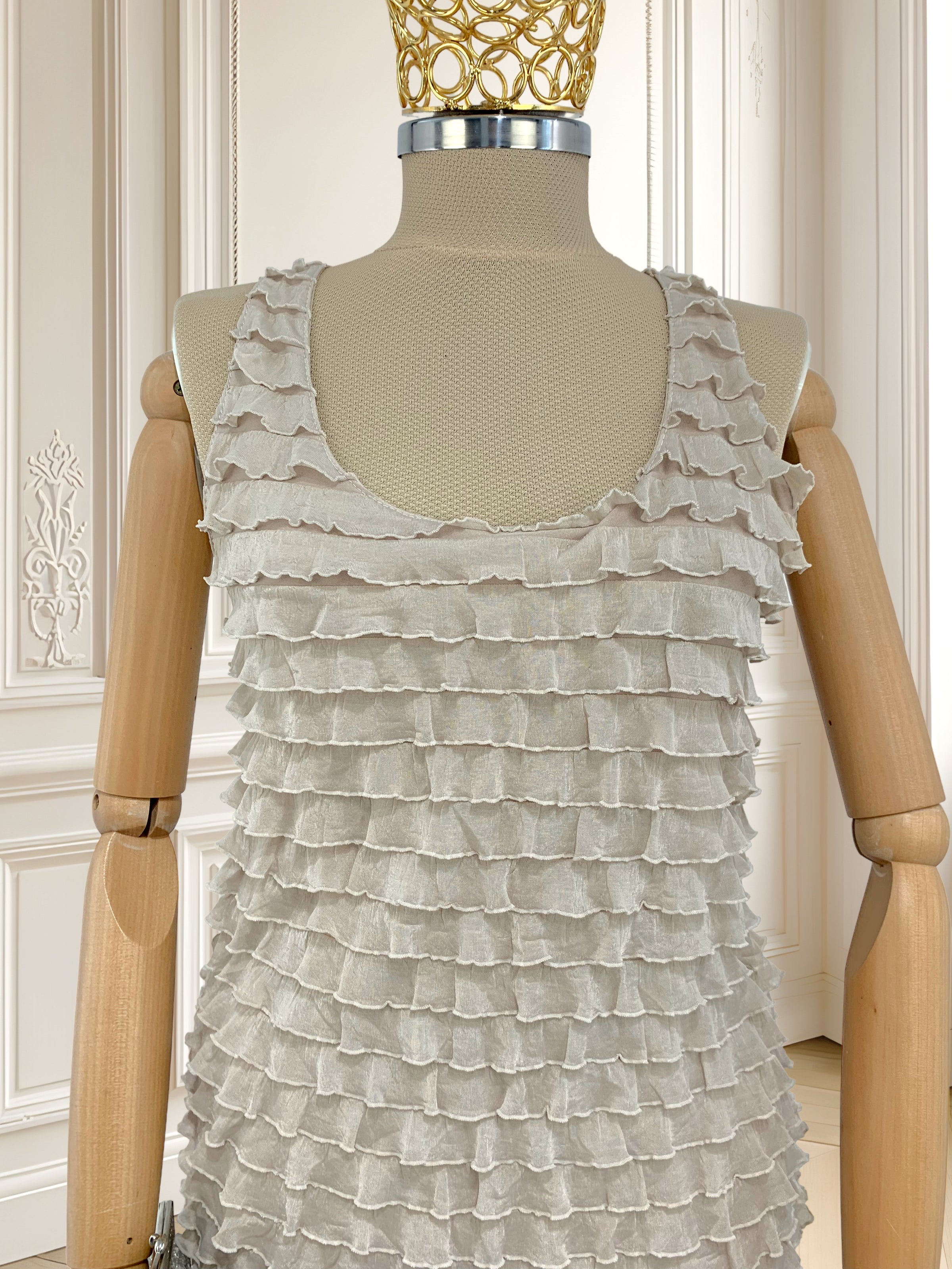 Rochie crem cu volane mărimea S