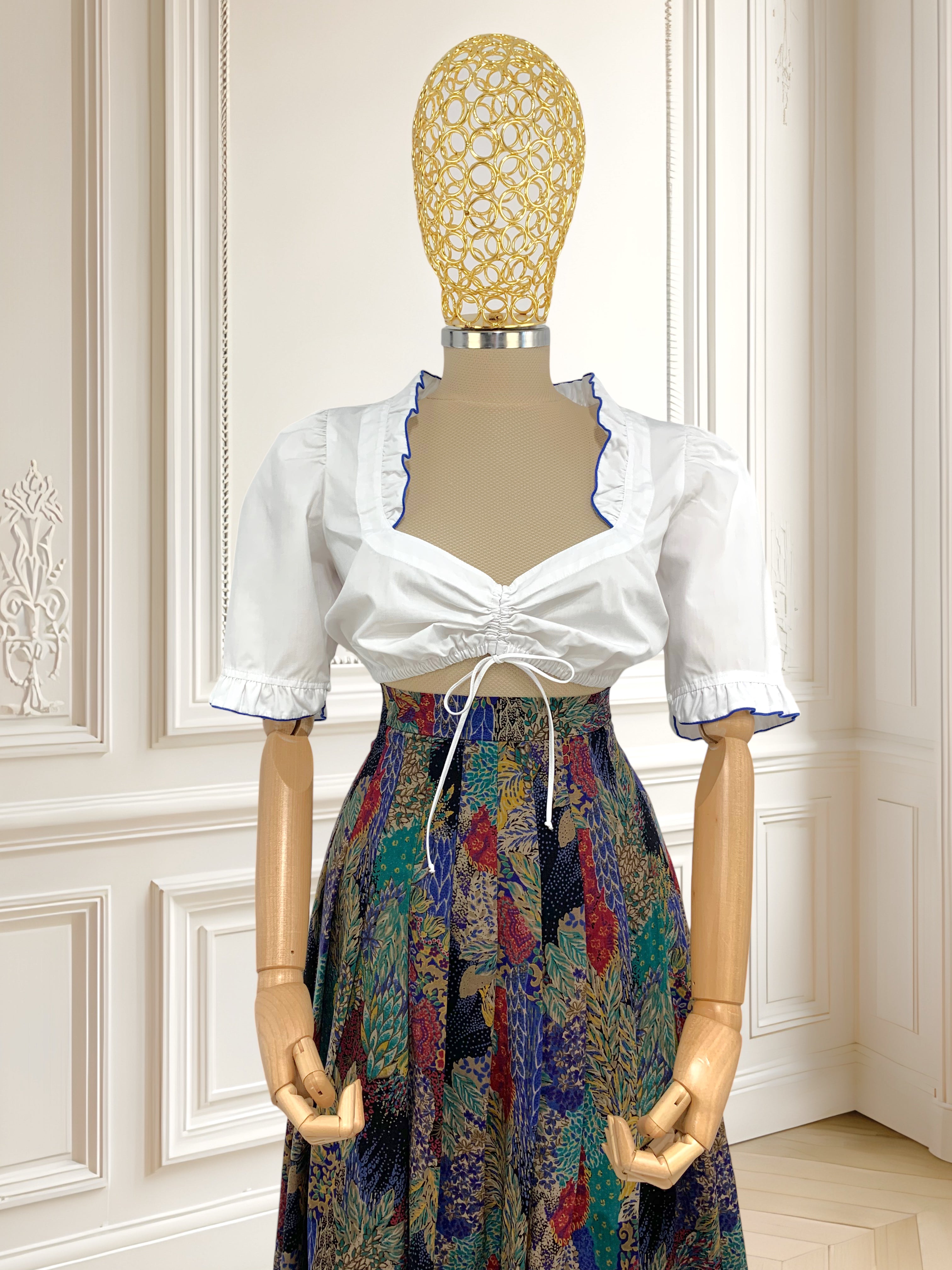 Crop top alb mărimea M