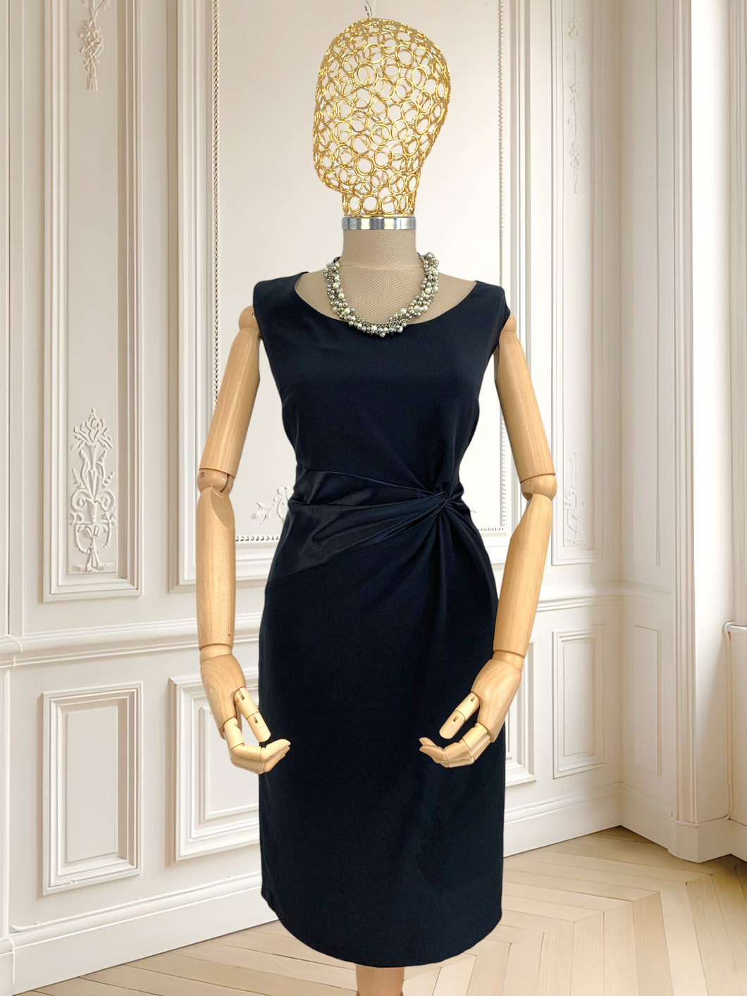 Rochie neagră cambrată mărimea M