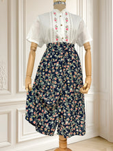Încarcă imaginea în vizualizatorul Galerie, Fustă vintage din vâscoză potrivită pentru M/L
