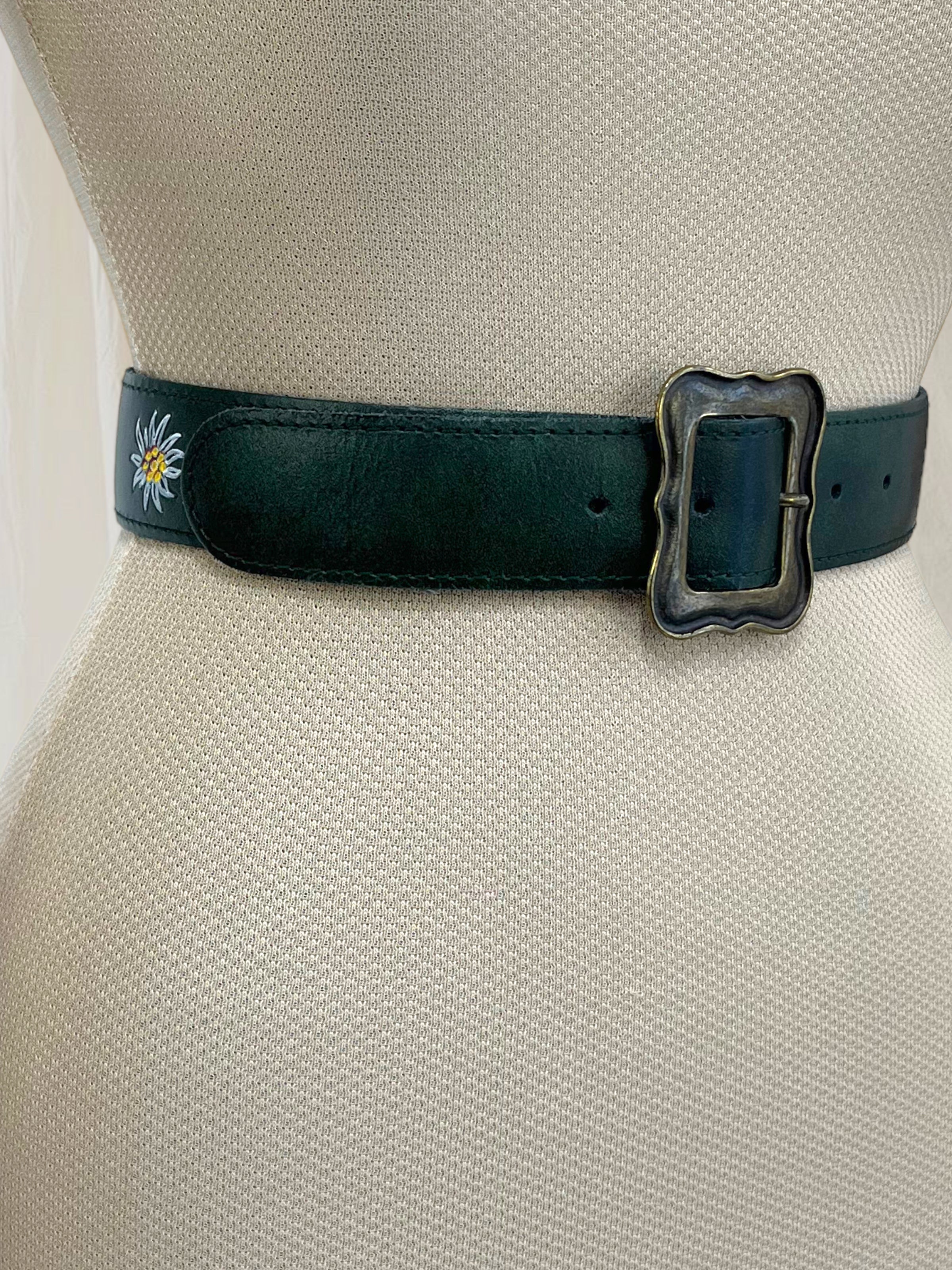 Curea vintage din piele naturală