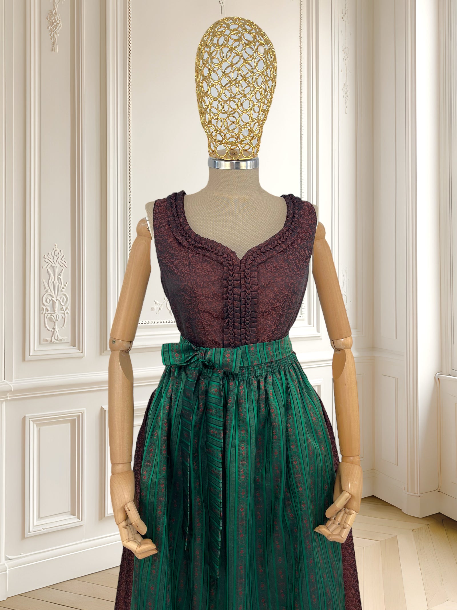 Rochie vintage din brocart mărimea S