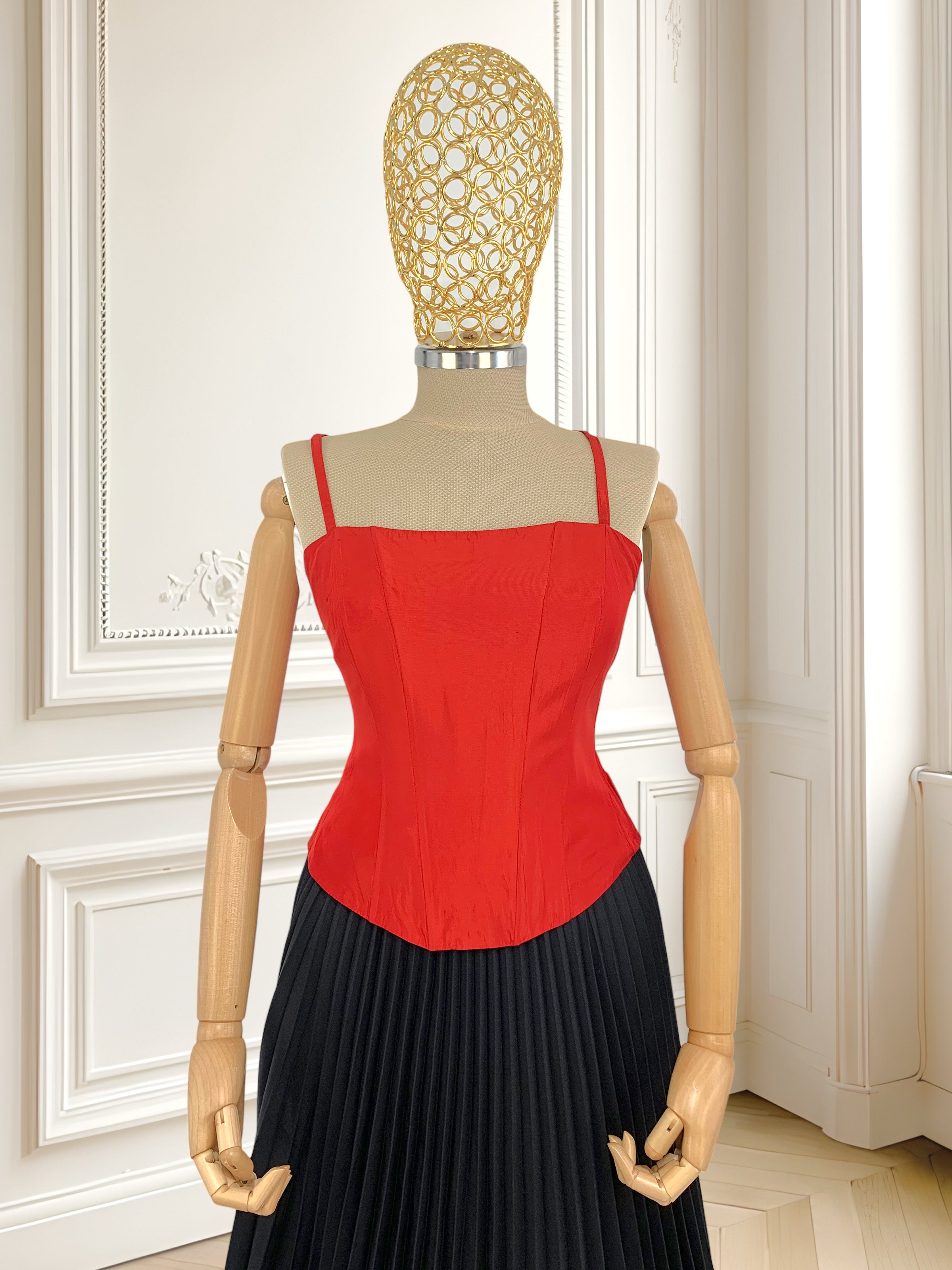 Corset roșu cu aspect sidefat mărimea M