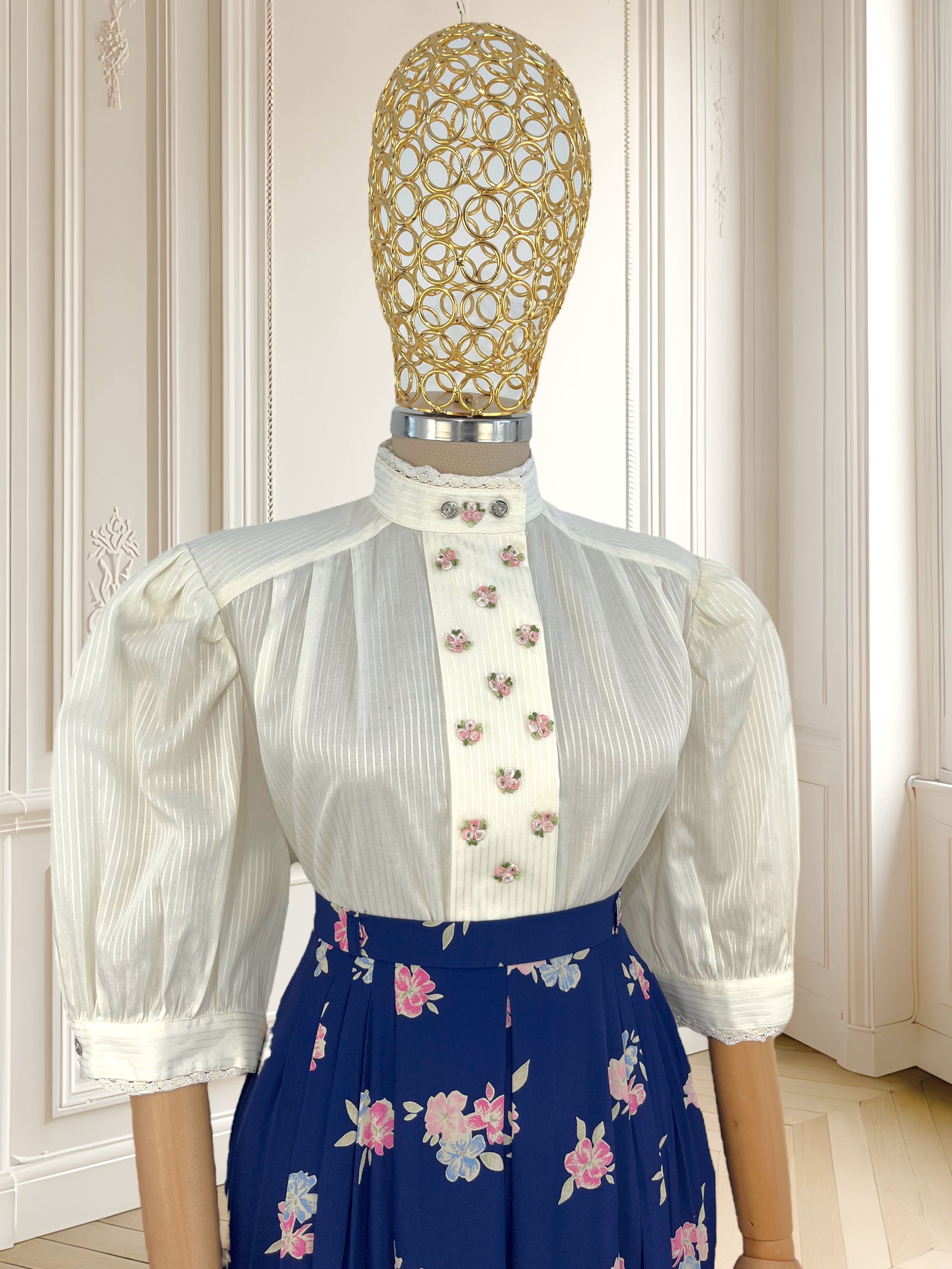 Cămașă vintage cu mâneci bufante potrivită pentru M/L