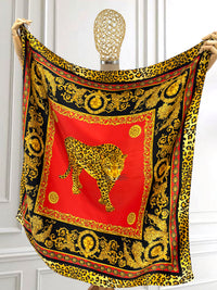 Eșarfă satinată cu leopard