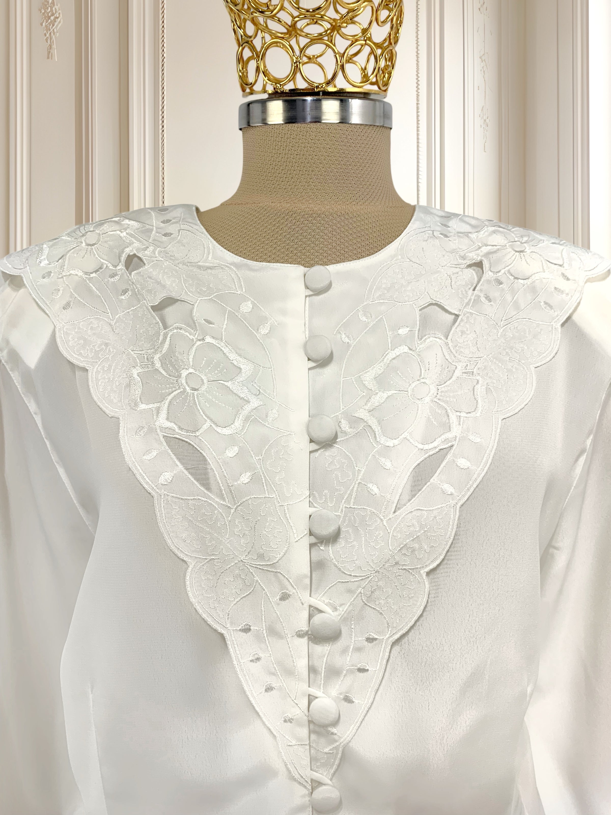 Cămașă vintage cu broderie potrivită pentru XL/XXL