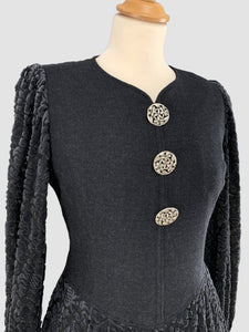 Rochie superbă cu broderie de catifea mărimea S