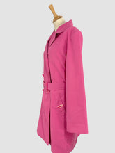 Încarcă imaginea în vizualizatorul Galerie, Trench coat roz mărimea L
