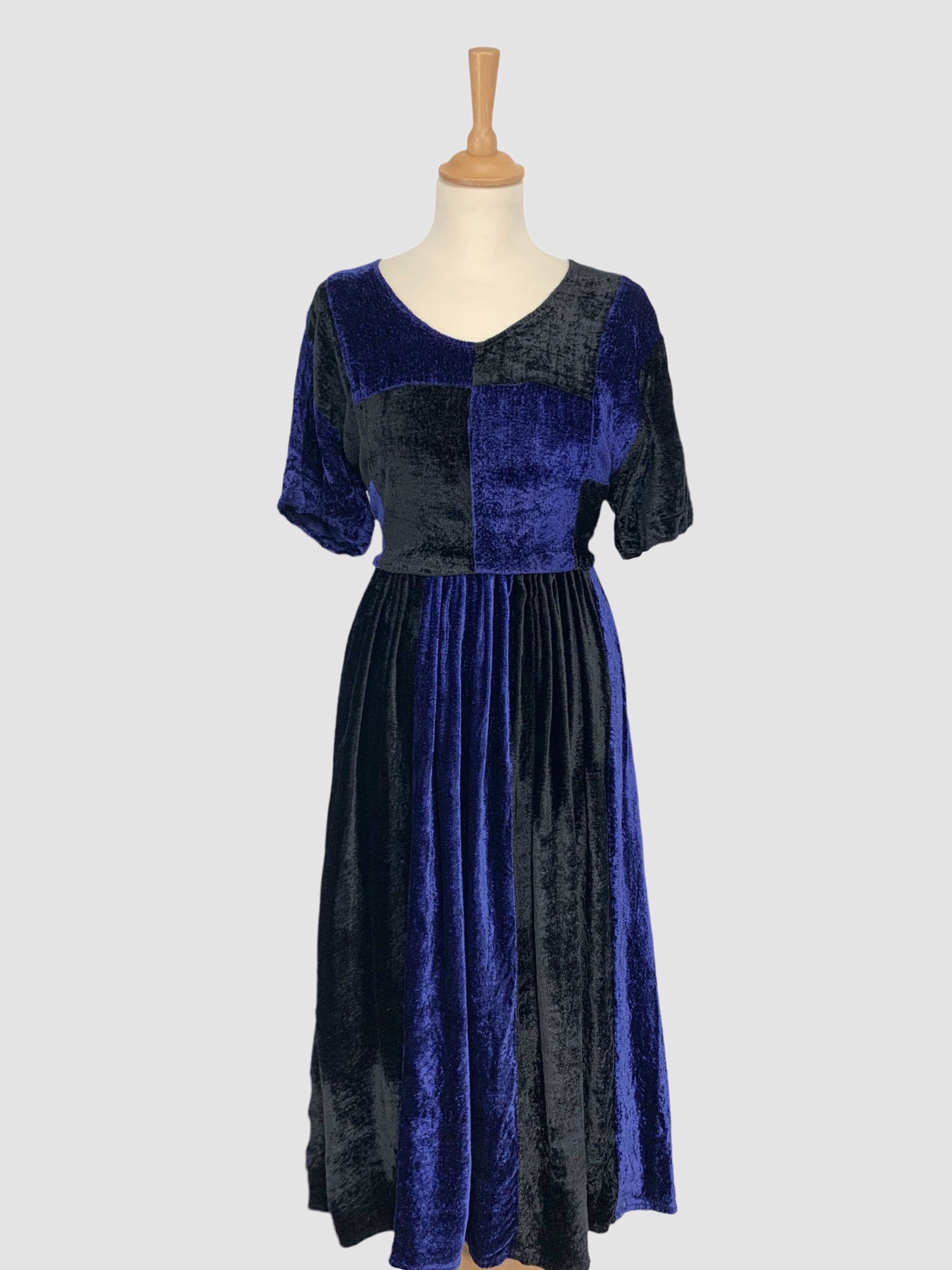 Rochie din catifea mărimea L