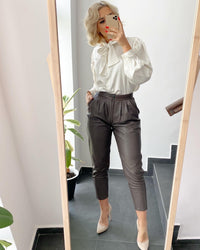 Pantaloni vintage din piele naturală mărimea S