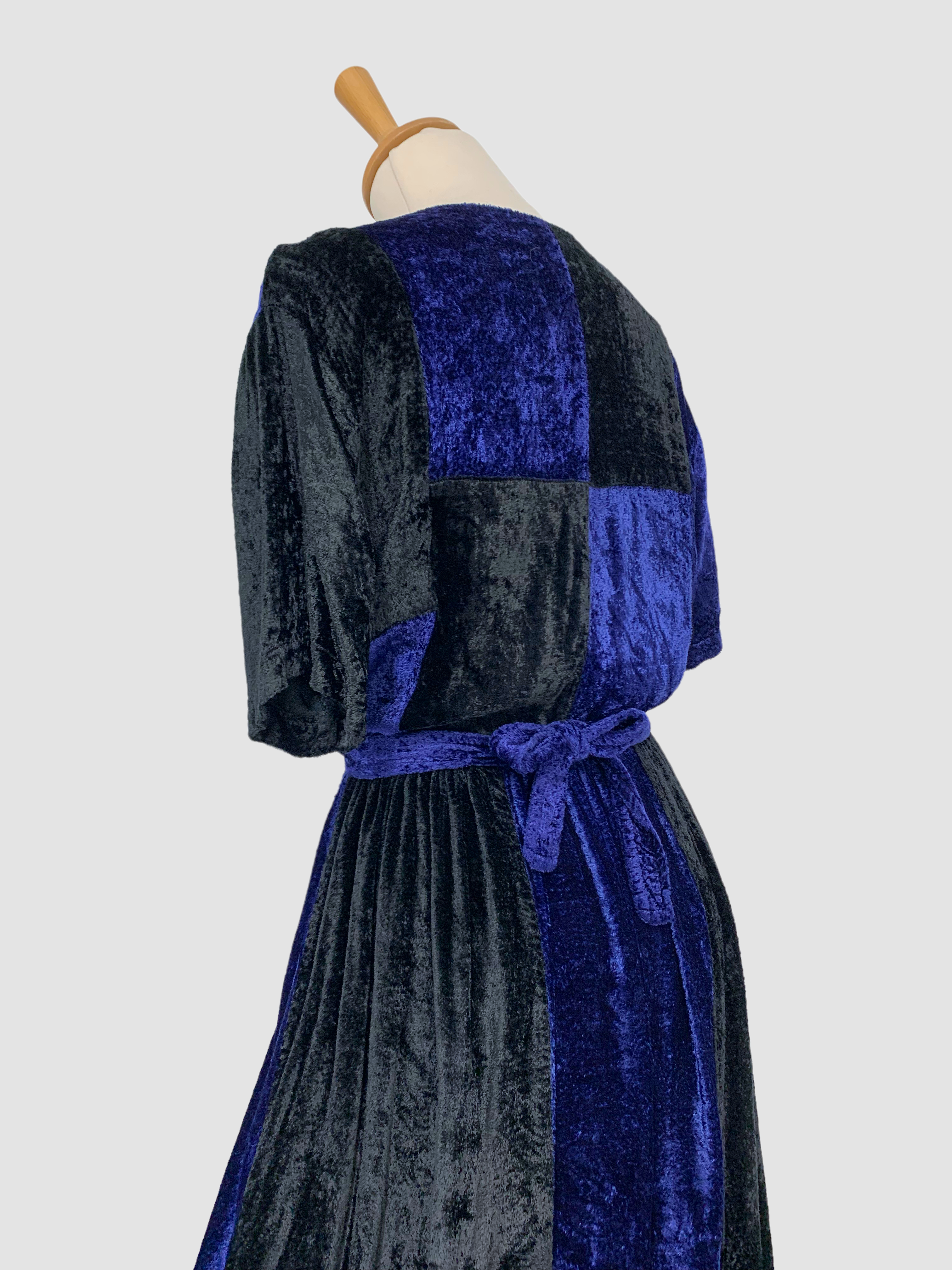 Rochie din catifea mărimea L
