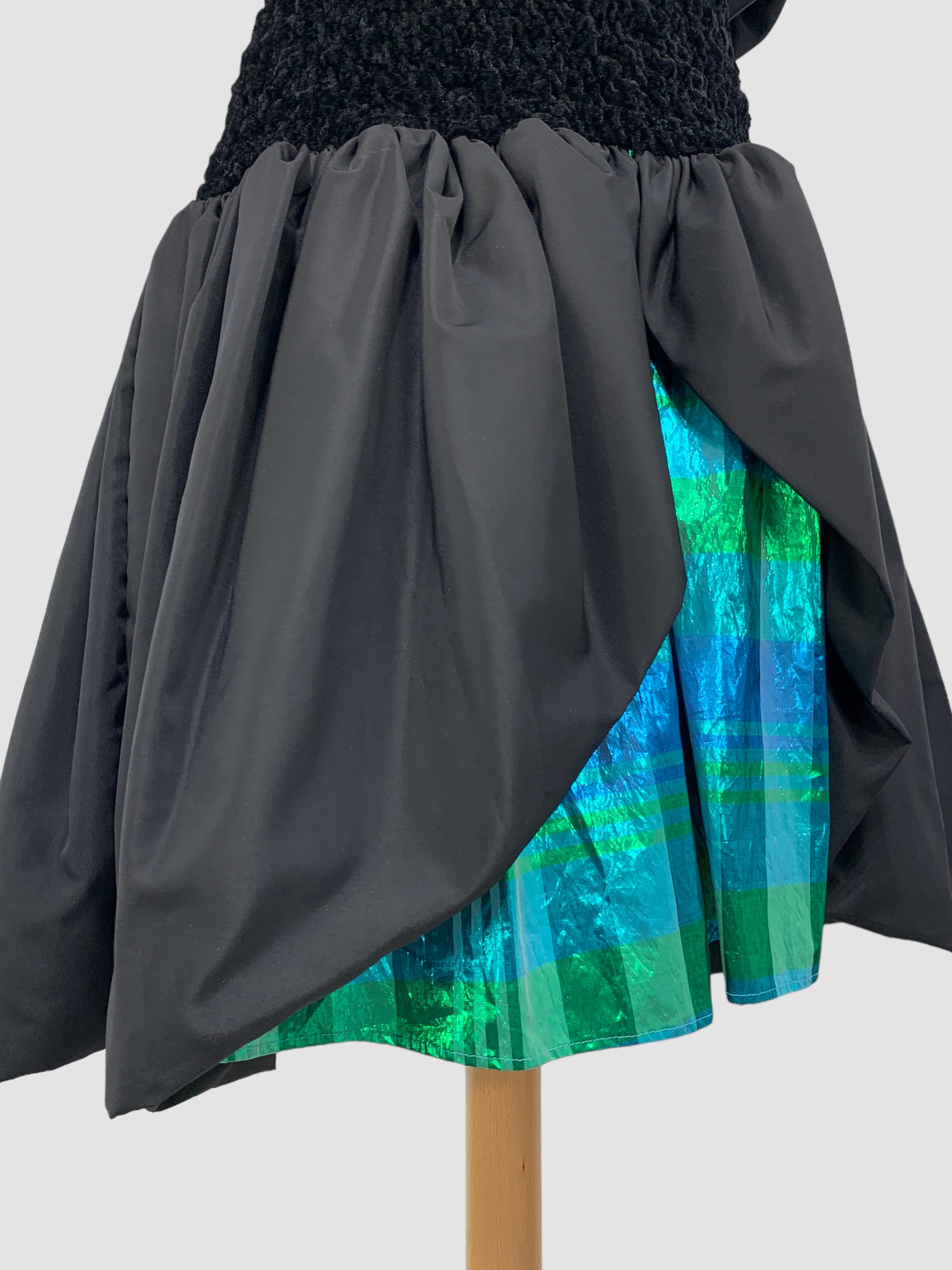 Rochie vintage cu mâneci bufante potrivită pentru S/M