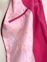 Încarcă imaginea în vizualizatorul Galerie, Trench coat roz mărimea L
