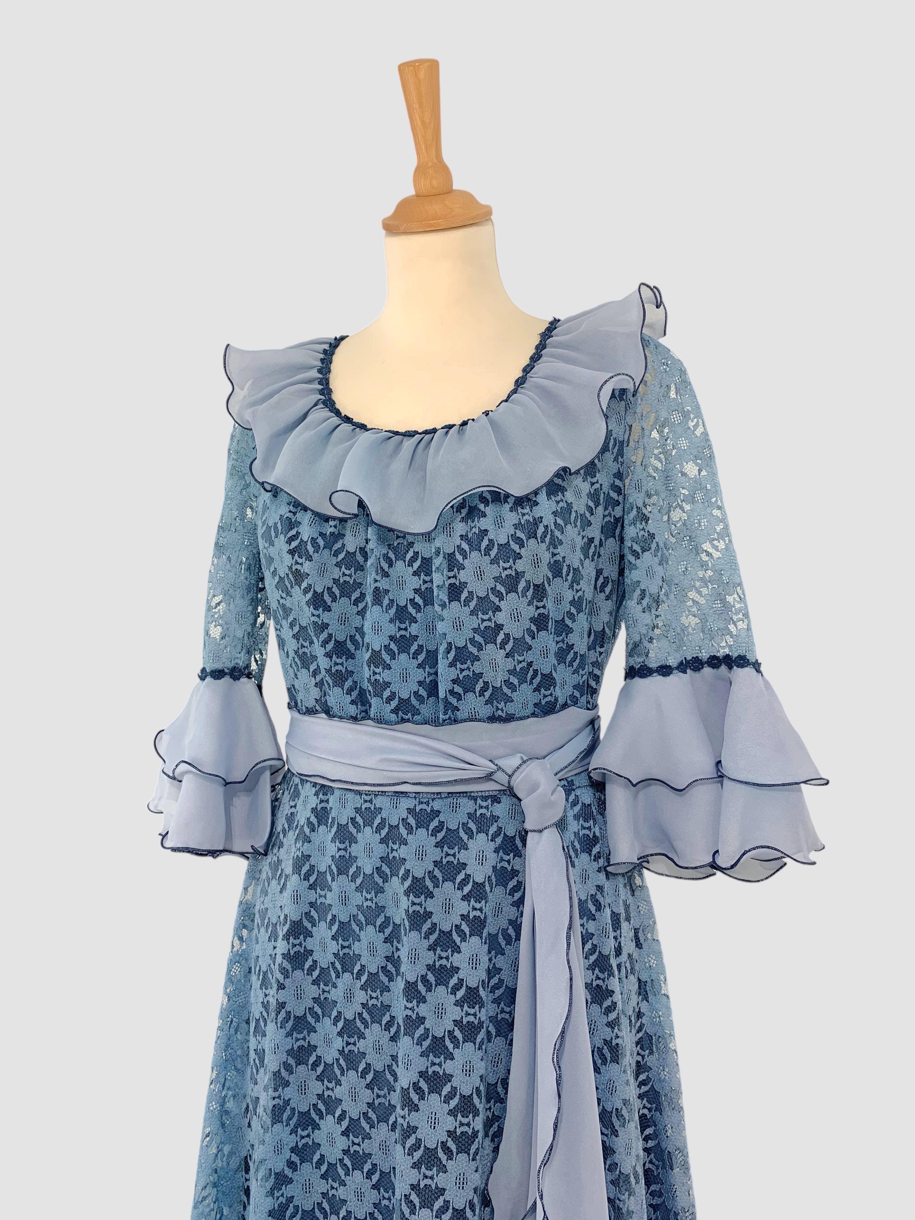 Rochie vintage din dantelă mărimea S