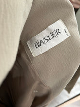 Încarcă imaginea în vizualizatorul Galerie, Trench coat Basler mărimea L
