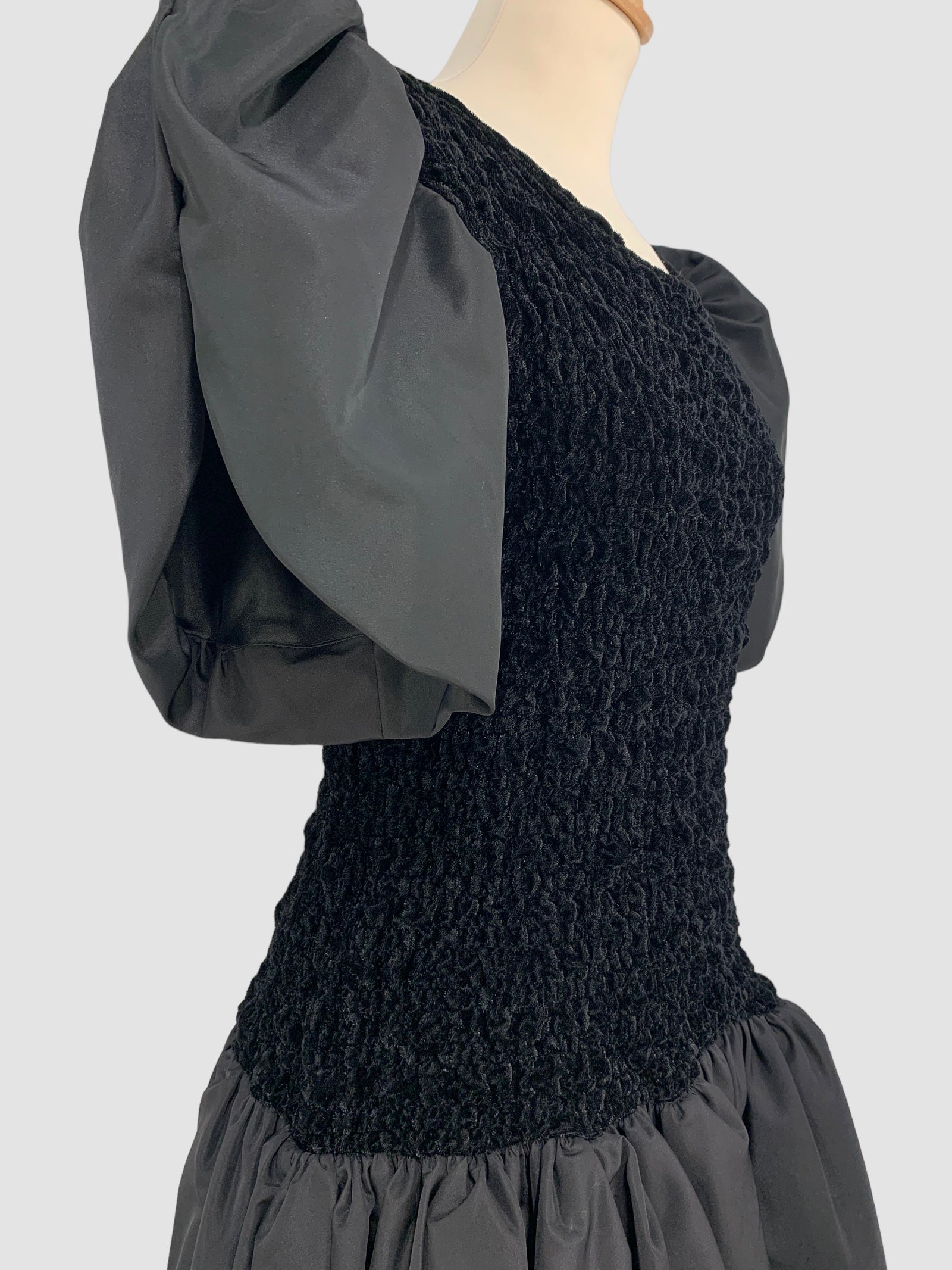 Rochie vintage cu mâneci bufante potrivită pentru S/M