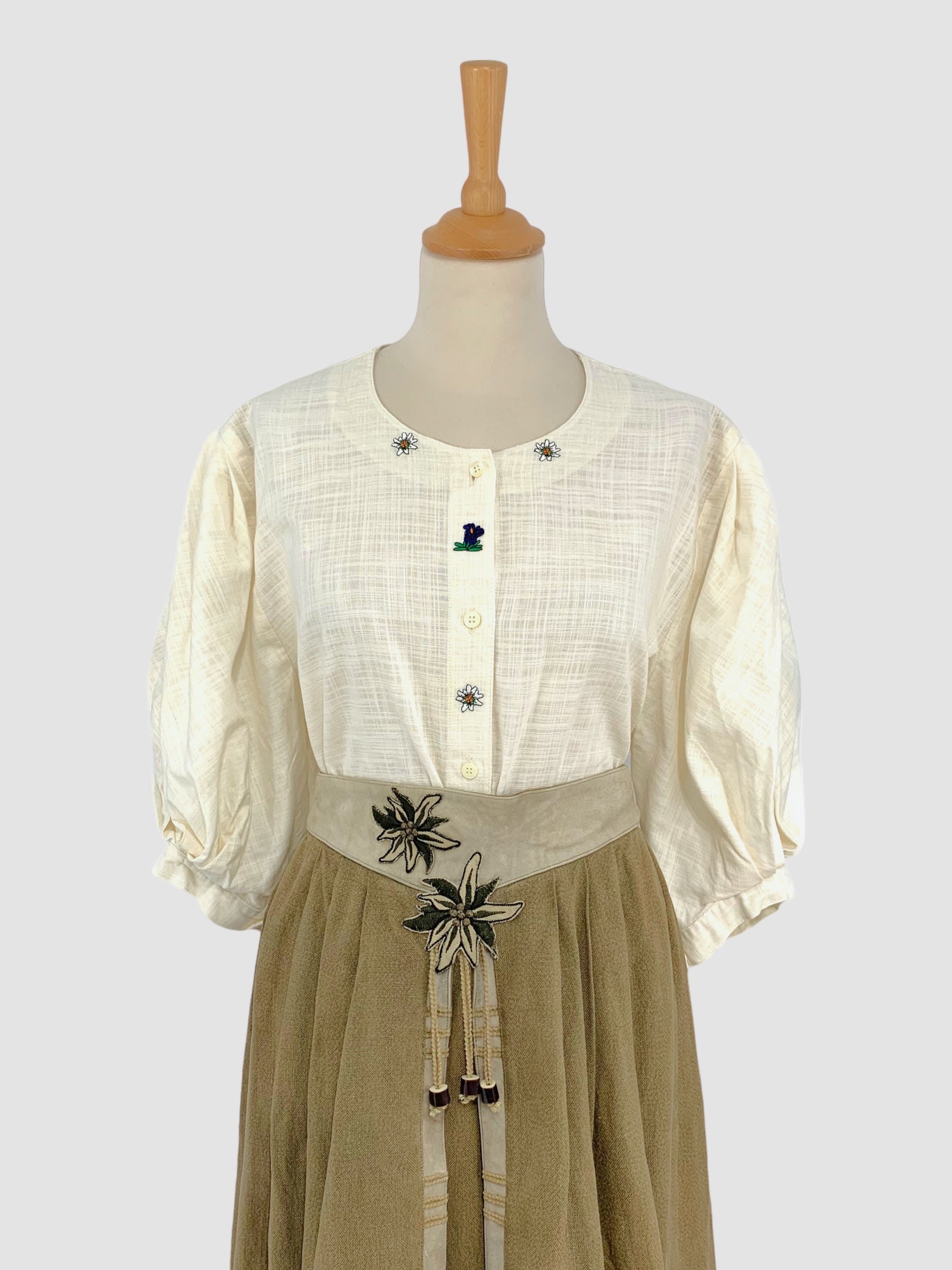 Cămașă vintage mărimea XL