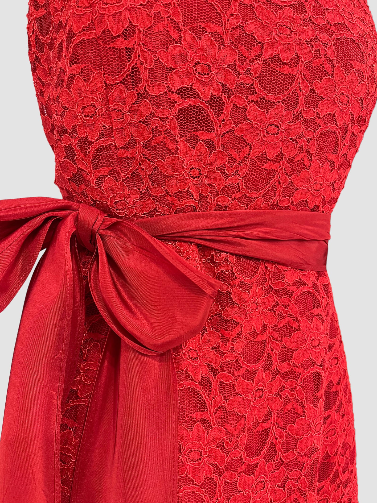 Rochie elegantă cu dantelă mărimea M