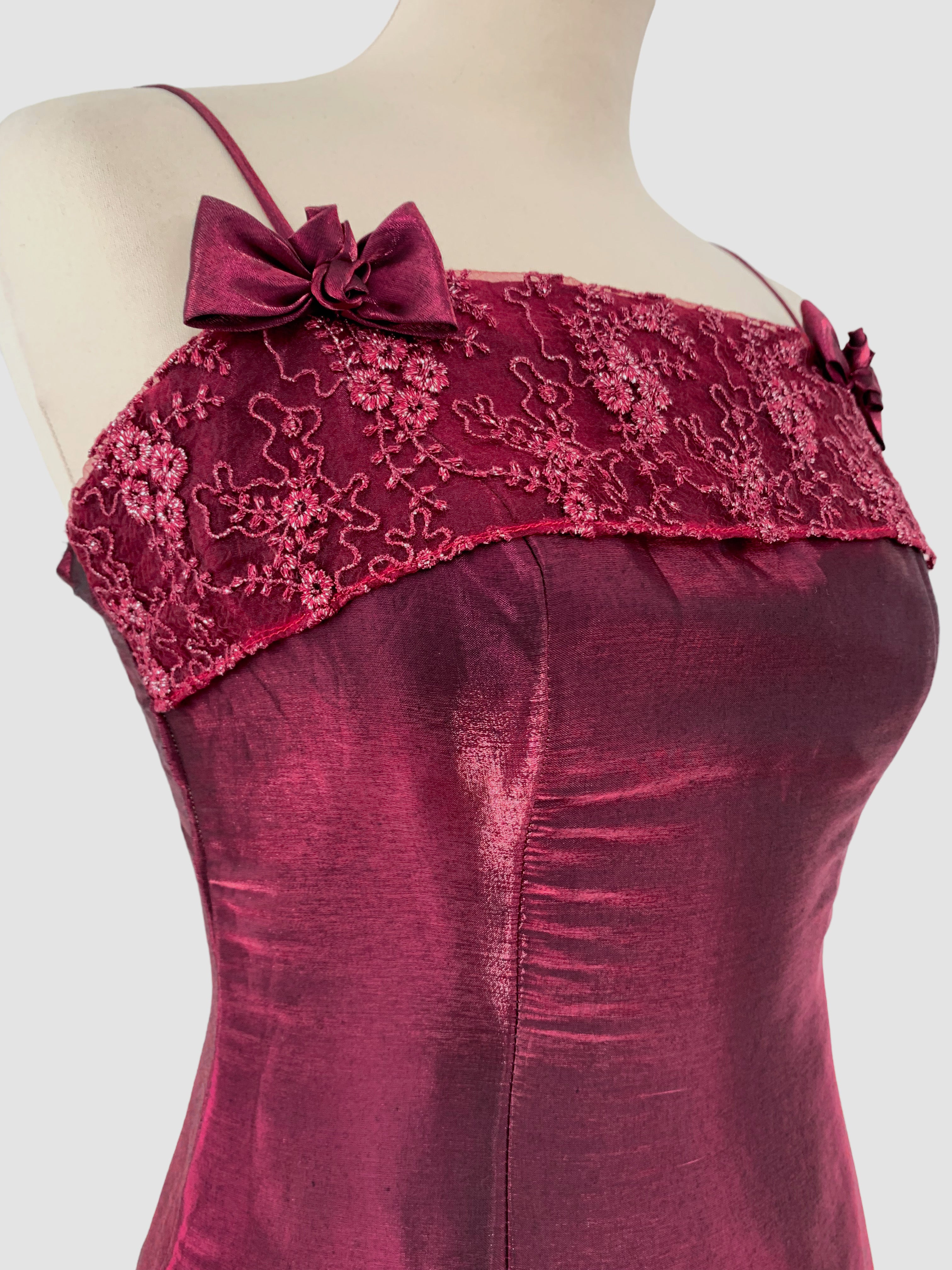 Rochie mini cu aspect satinat mărimea S