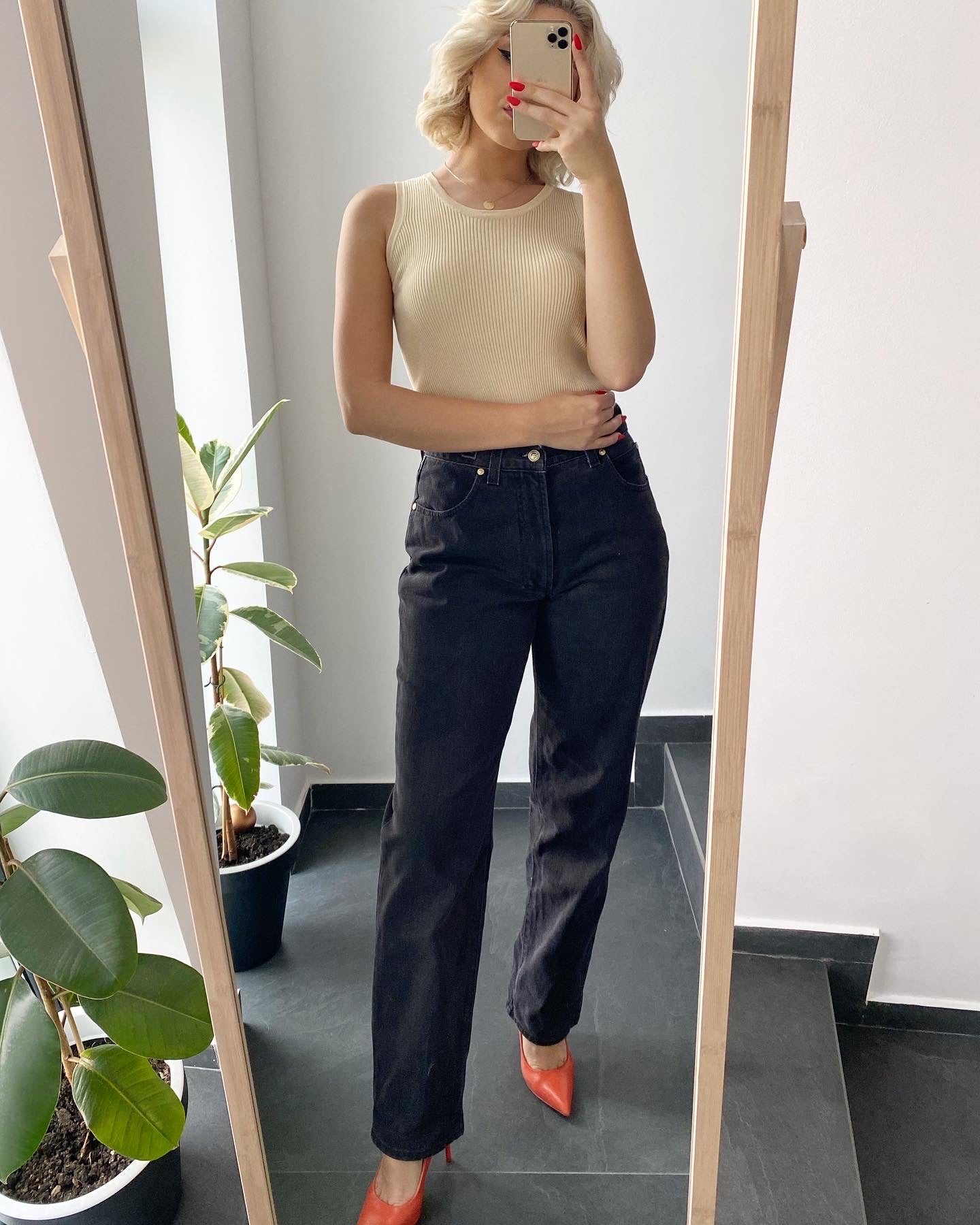 Jeans vintage Versace mărimea M
