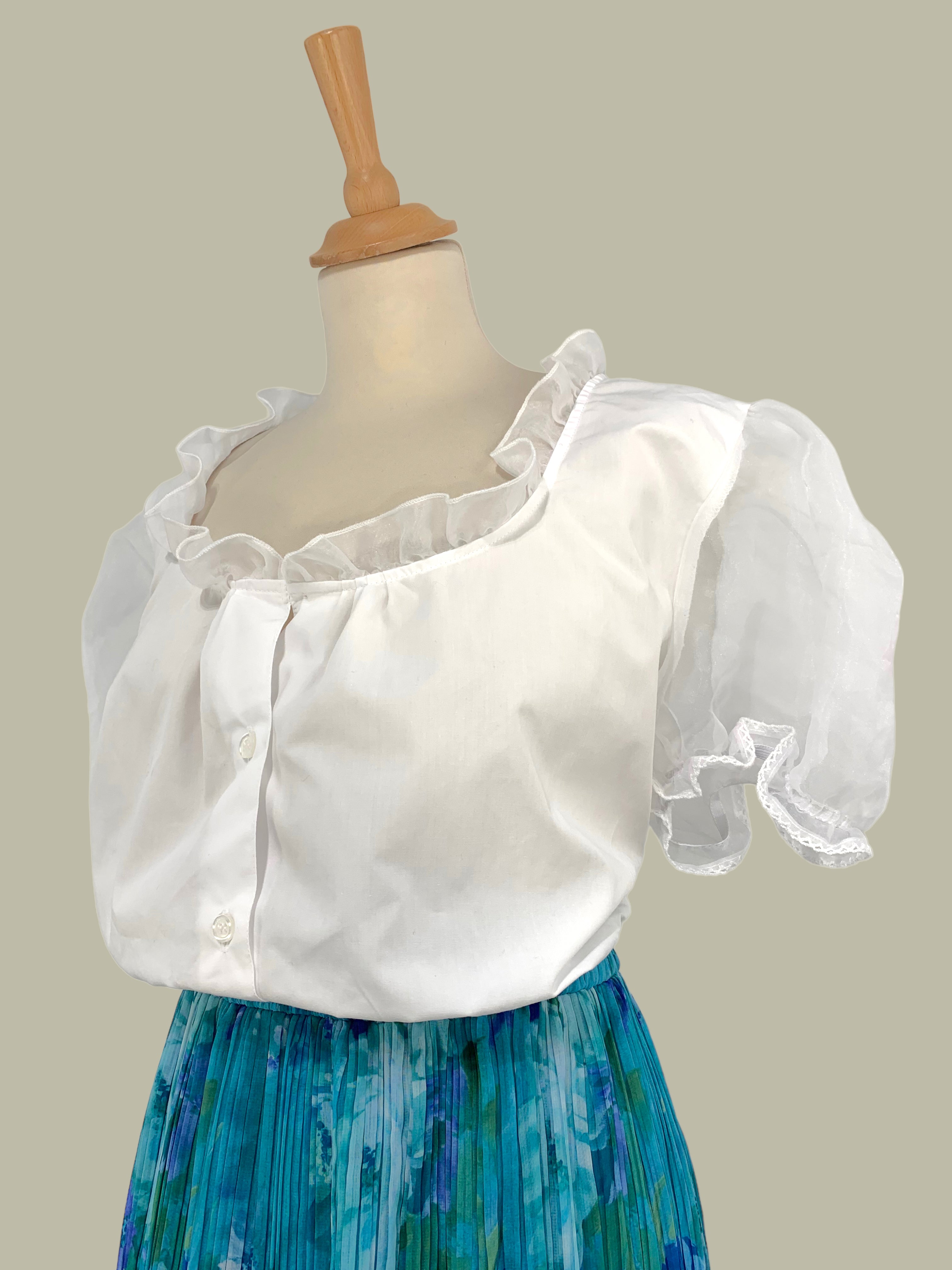 Crop top alb mărimea XXL