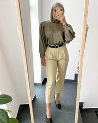Pantaloni mărimea M