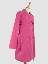 Încarcă imaginea în vizualizatorul Galerie, Trench coat roz mărimea L
