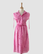 Încarcă imaginea în vizualizatorul Galerie, Rochie vintage potrivită pentru S/M
