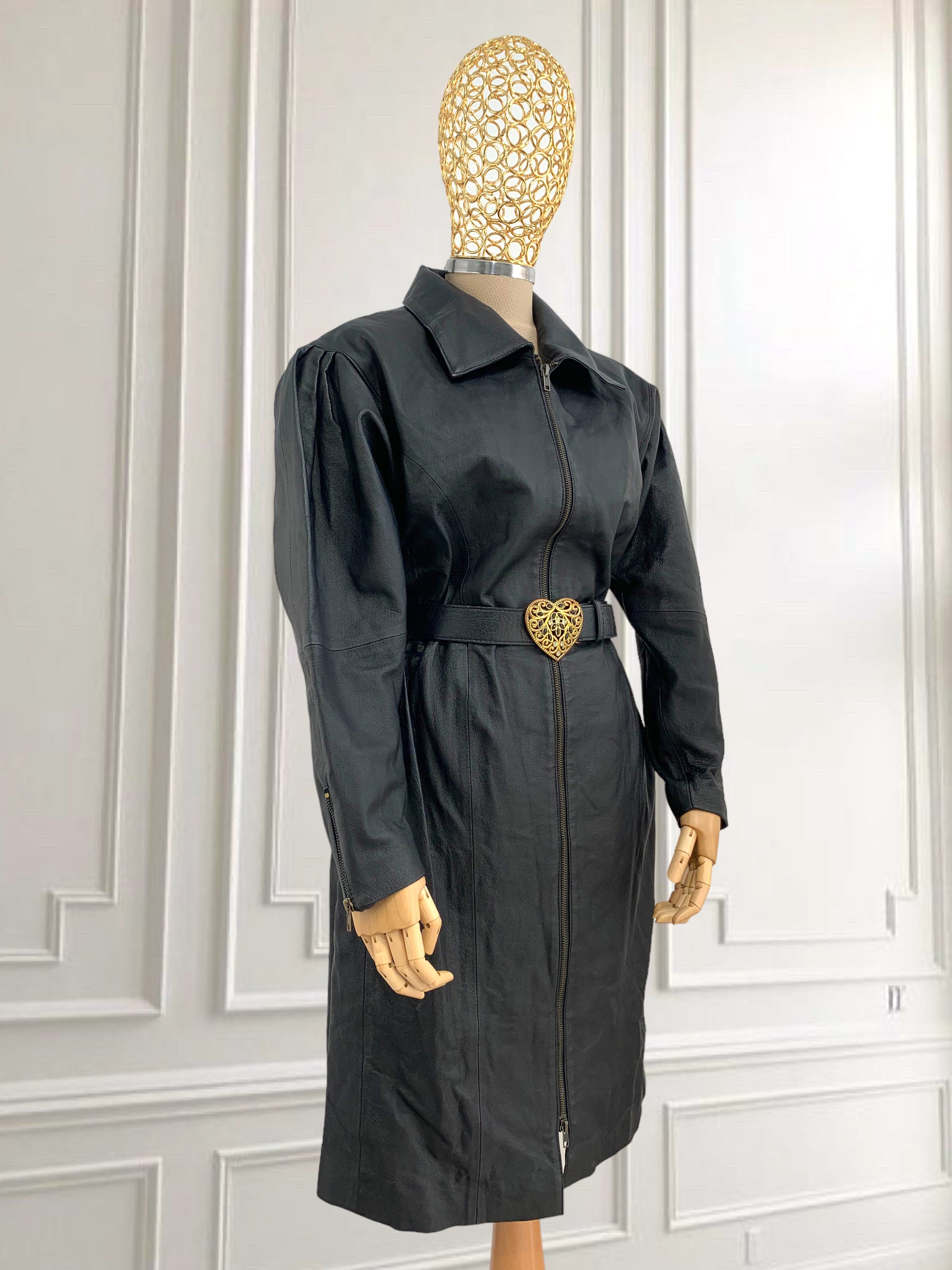 Rochie vintage din piele naturală potrivită pentru M/L